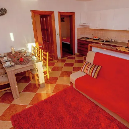 Appartamento In Croatia Near & Town Centre *