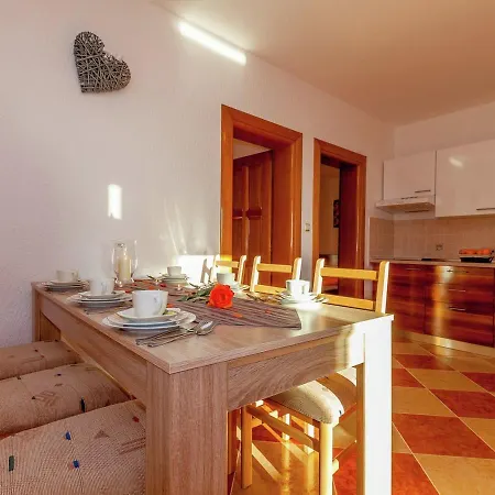 Appartamento In Croatia Near & Town Centre *