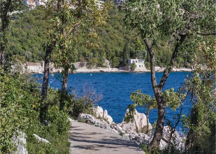 In Croatia Near & Town Centre 드라말리
