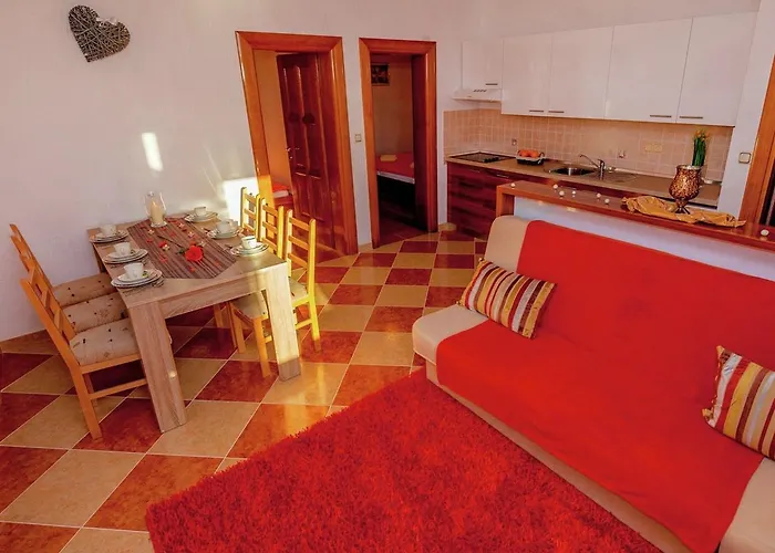 아파트 In Croatia Near & Town Centre *